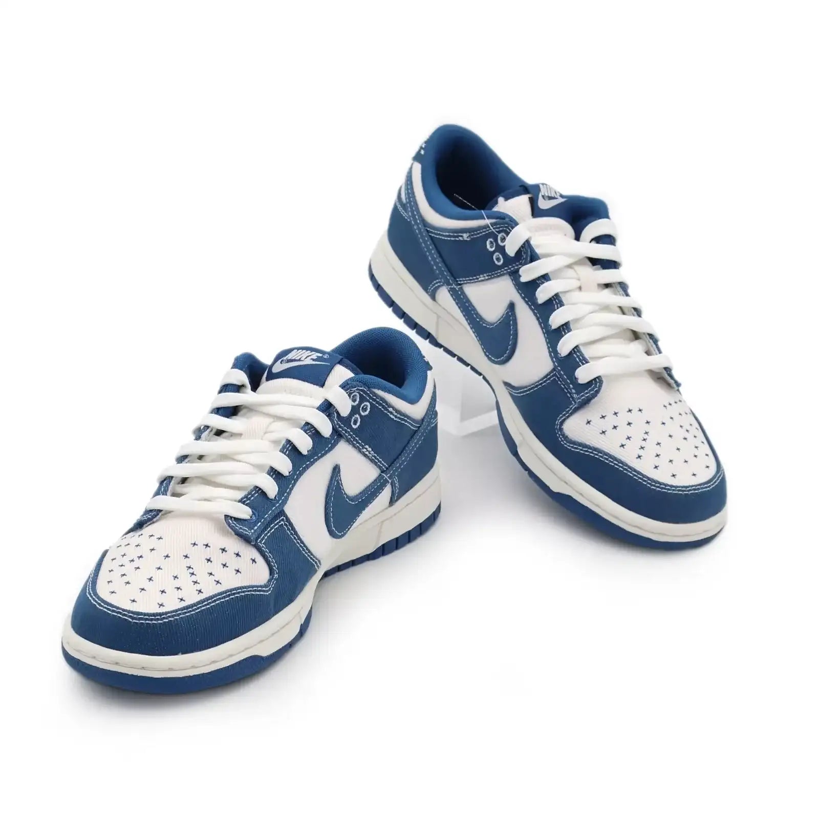 Tênis Jeans Nike Dunk Low Sashiko Industrial Blue Par Visto de Frente