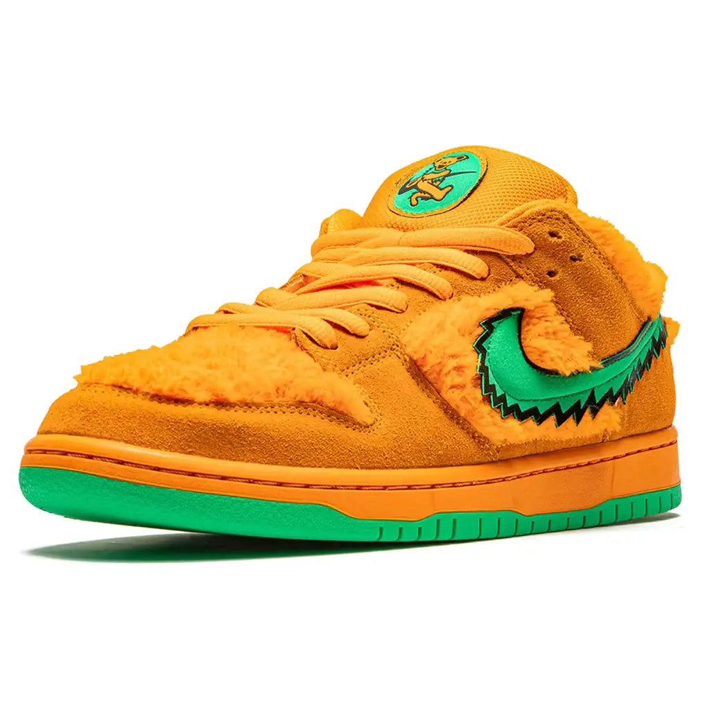 Tênis Laranja Nike Dunk Low Grateful Dead Parte Frontal Mostrando os Pelos