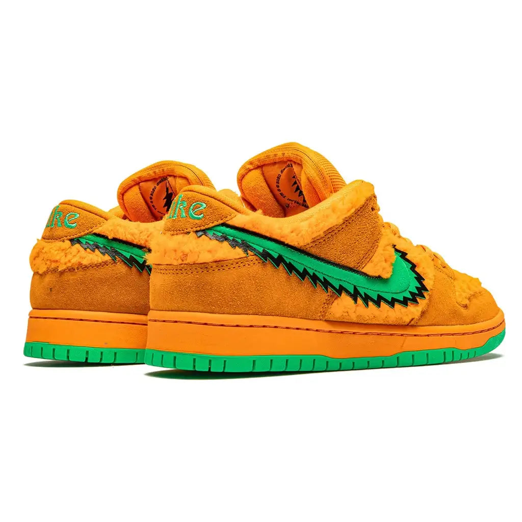 Tênis Laranja Nike Dunk Low Grateful Dead Parte Traseira em Detalhes