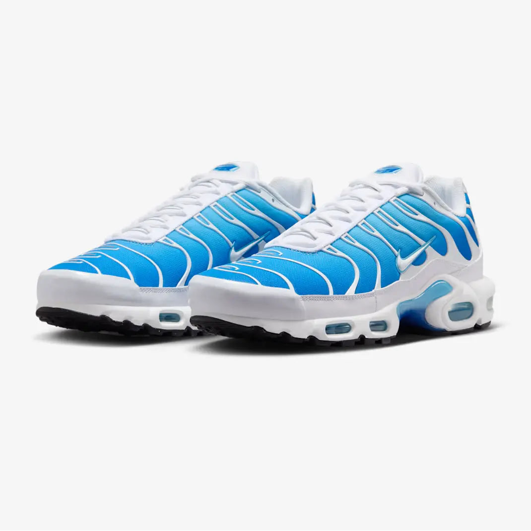 Tênis Azul com Branco Nike Air Max TN Plus Battle Blue Par Visto de Frente