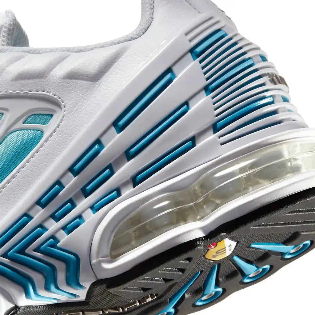 Air Max Plus 3 Laser Blue Parte Traseira em Detalhes