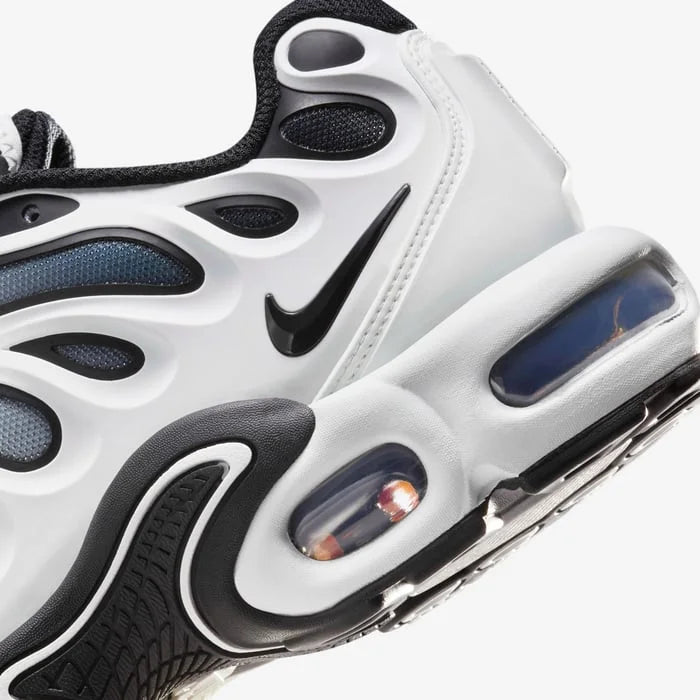 Tênis Nike Air Max Plus Drift Yin Yang Parte Traseira em Detalhes