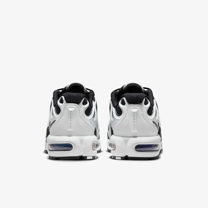 Tênis Nike Air Max Plus Drift Yin Yang Parte Traseira