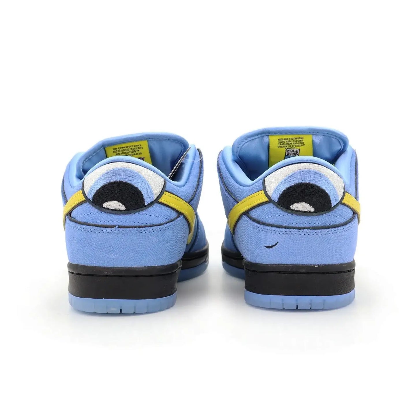 Tênis Nike Azul Dunk Low Meninas Super Poderosas Lindinha Vista da Parte Traseira com os Olhos Iconicos da Cor Azul