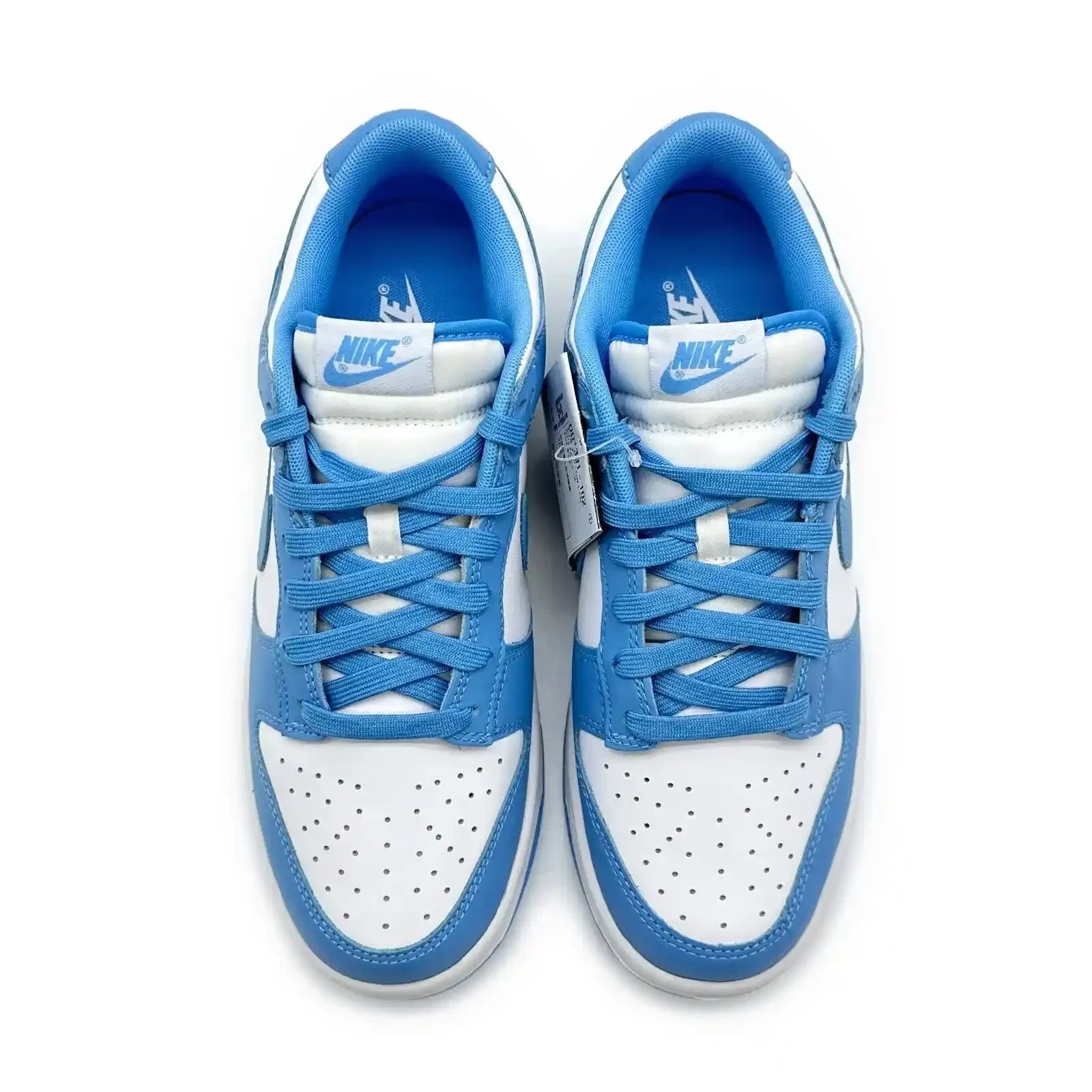 Tenis Nike Azul Dunk Low UNC  Visto Por Cima em Detalhes