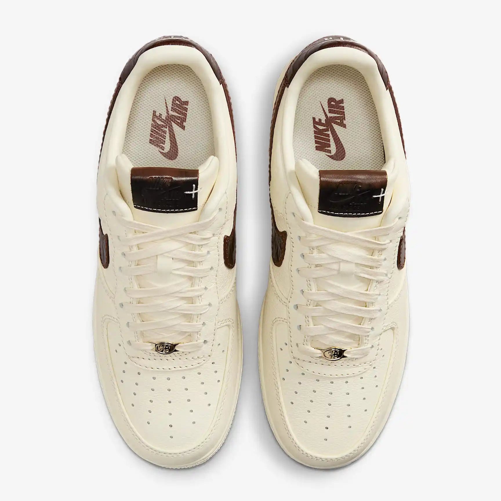 Tênis Nike Bege Air Force 1 Low Soft Pearl Par Visto De Cima