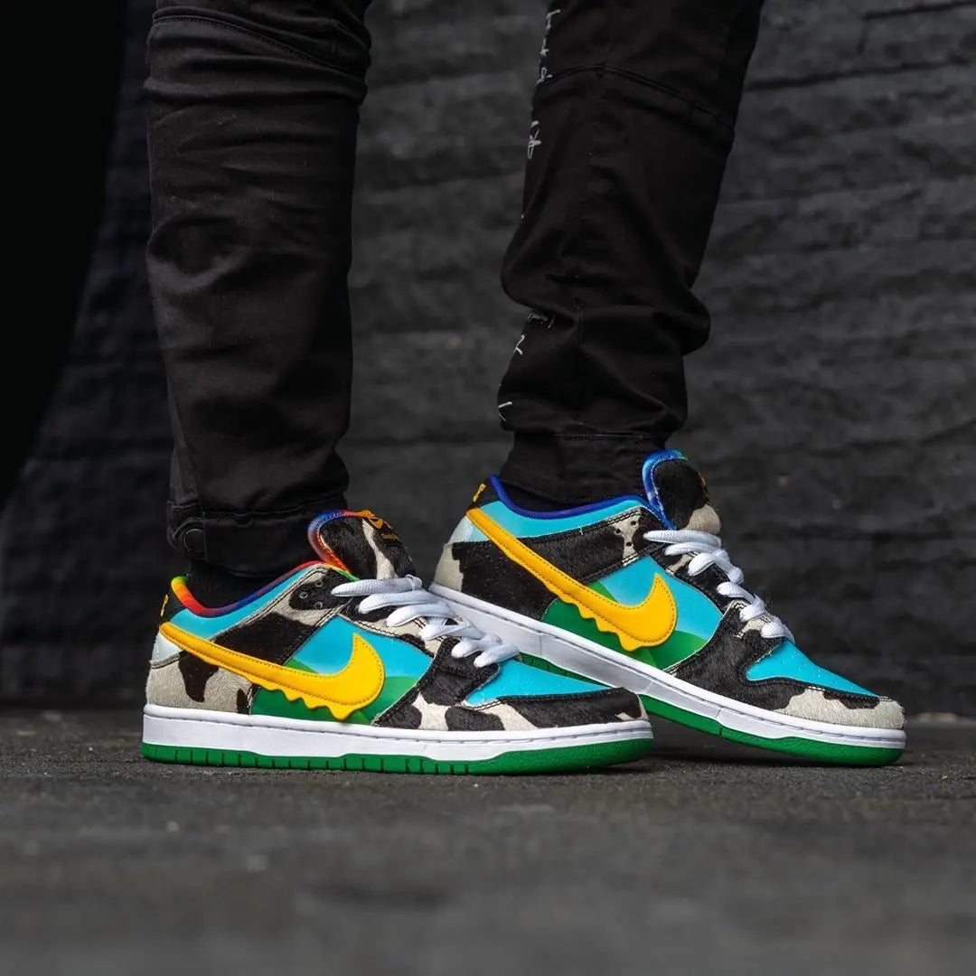 Tenis Nike Dunk Low Ben e Jerrys Chunky Dunky Visto no Pe com Calca Jeans Preta