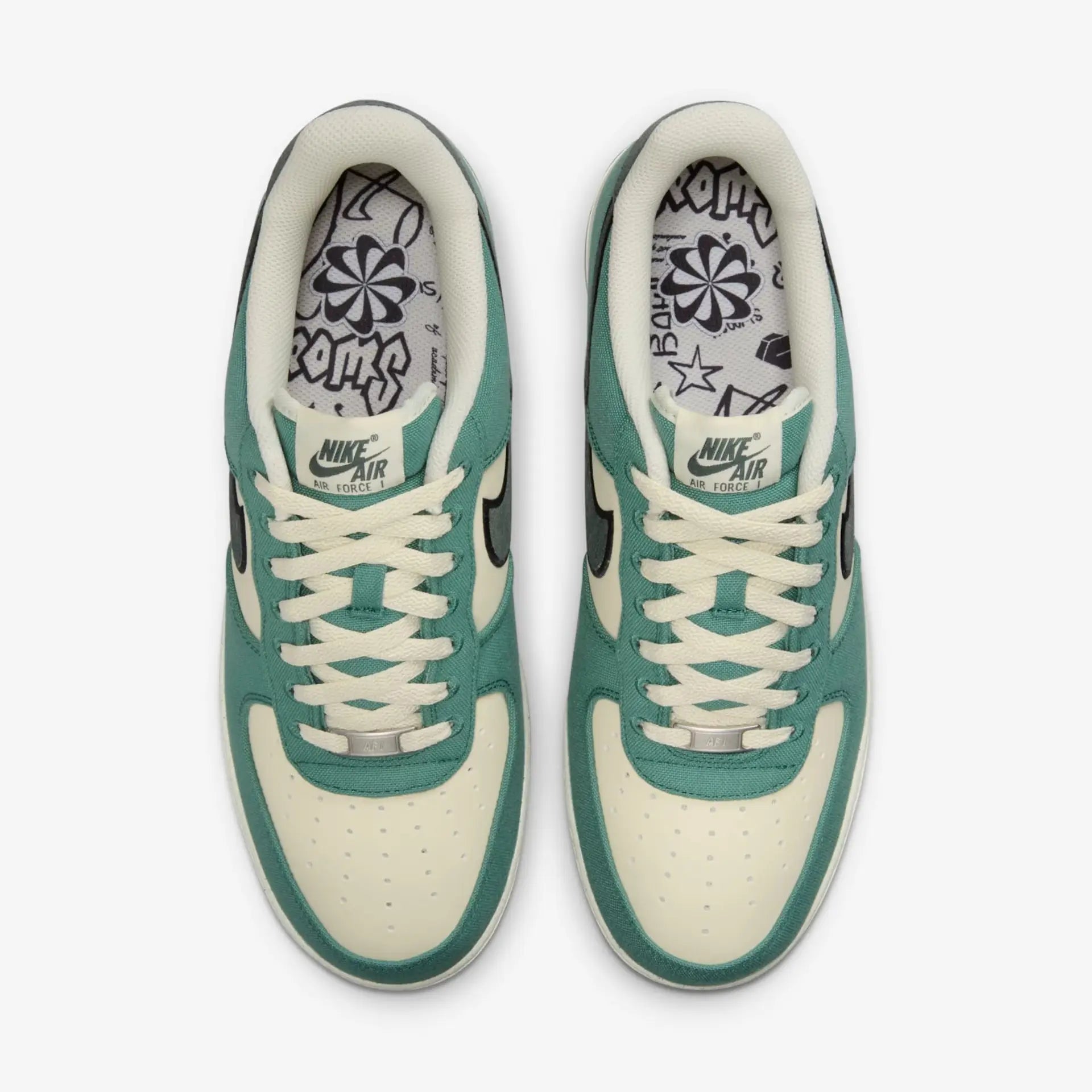Tênis Nike Verde Masculino Air Force 1 Low Notebook Doodle Par Visto por Cima
