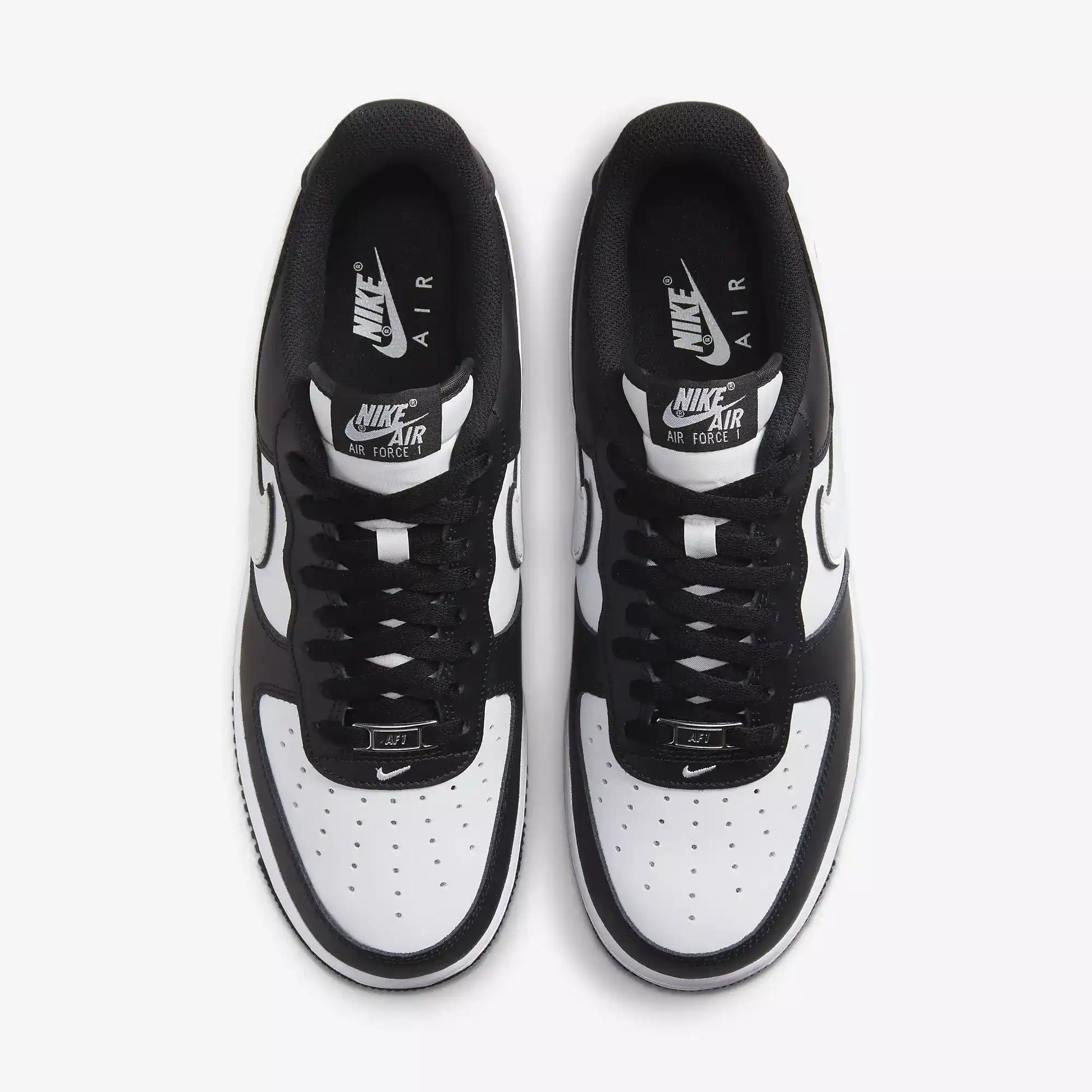 Tênis Preto com Branco Nike Air Force 1 Panda Parte por Cima