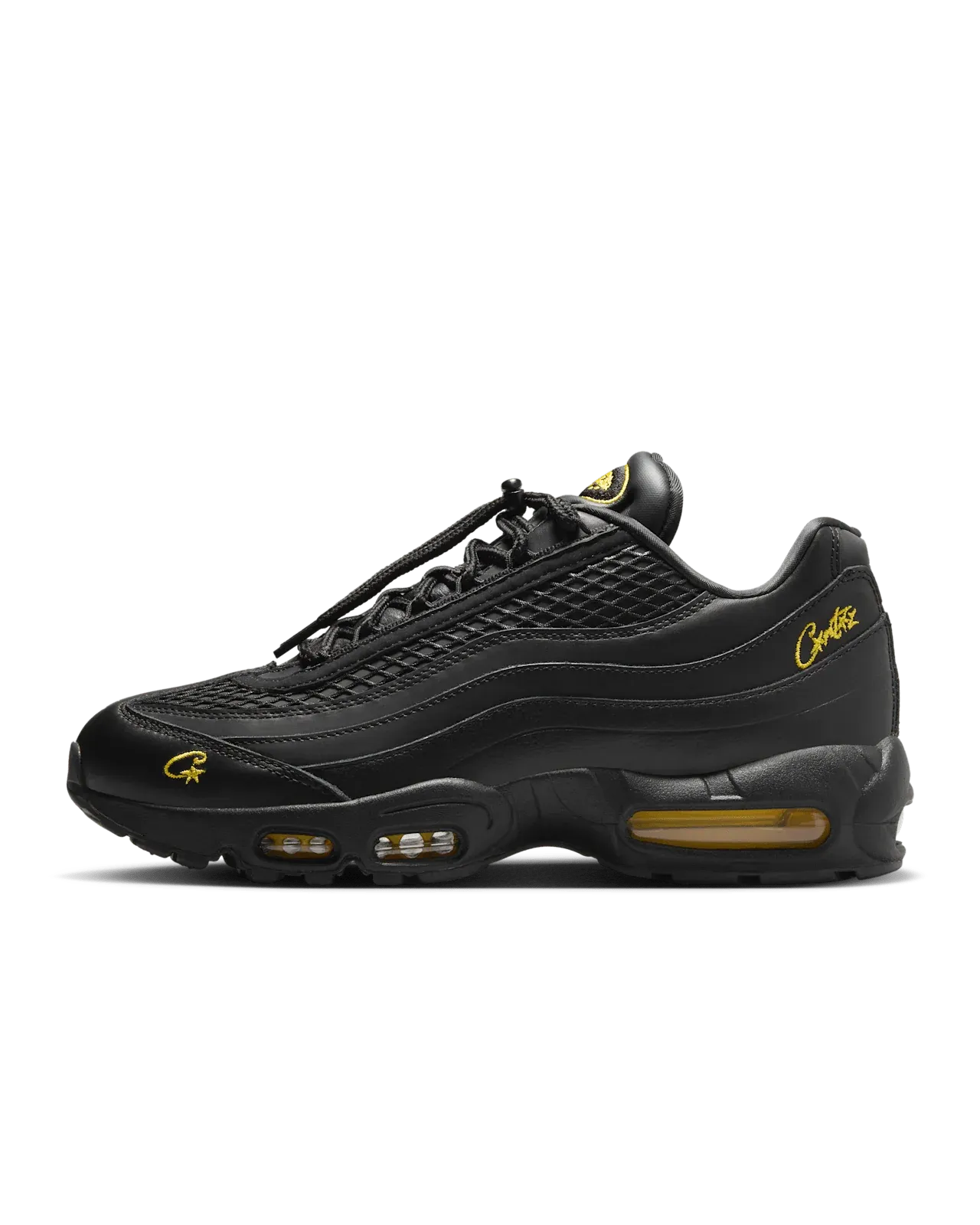 Tênis Preto com Amarelo Nike Air Max 95 Corteiz Honey Black Parte Lateral Esquerda