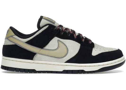 Tenis Preto Com Dourado Nike Dunk Low LX Black Suede Team Gold Capa do Produto