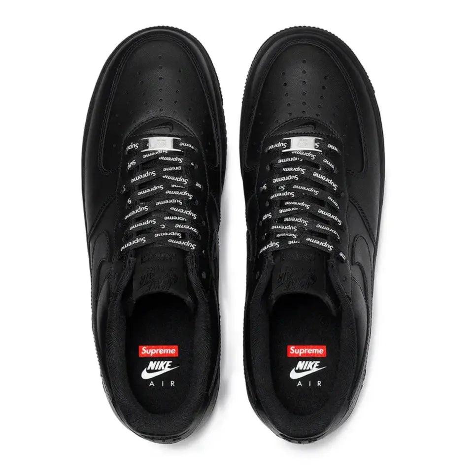 Nike Air Force 1 Low Supreme Black Visto por Cima