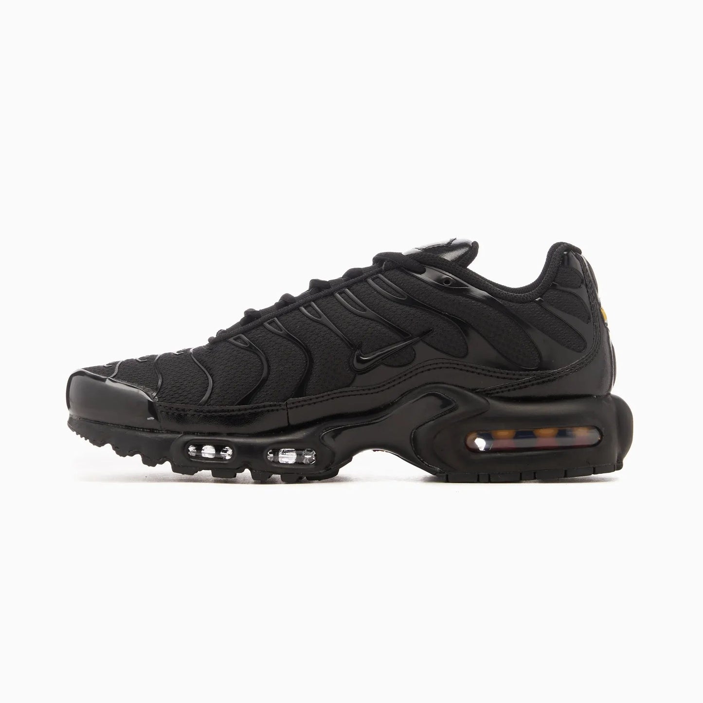 Tênis Preto Air Max TN Plus "Triple Black" Parte Lateral Esquerda