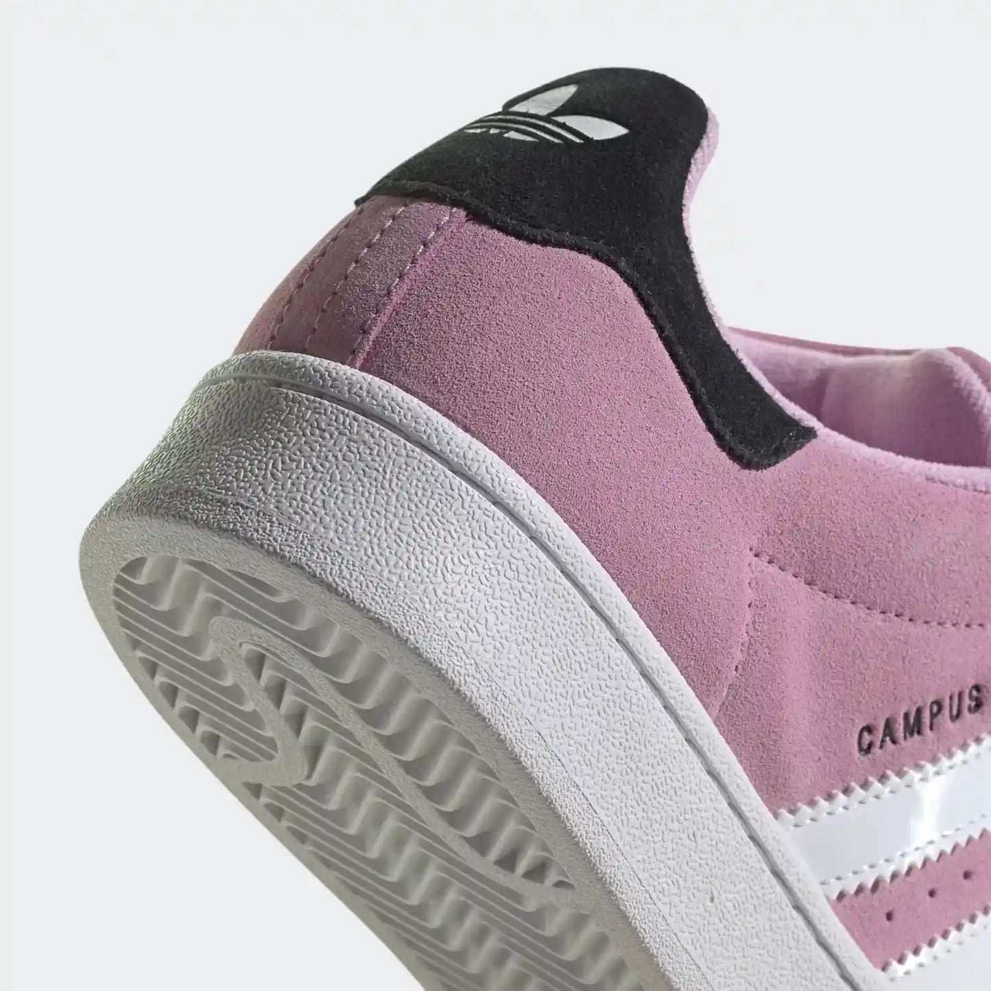 Tênis Rosa Adidas Campus 00s Bliss Lilac Parte Traseira em Detalhes