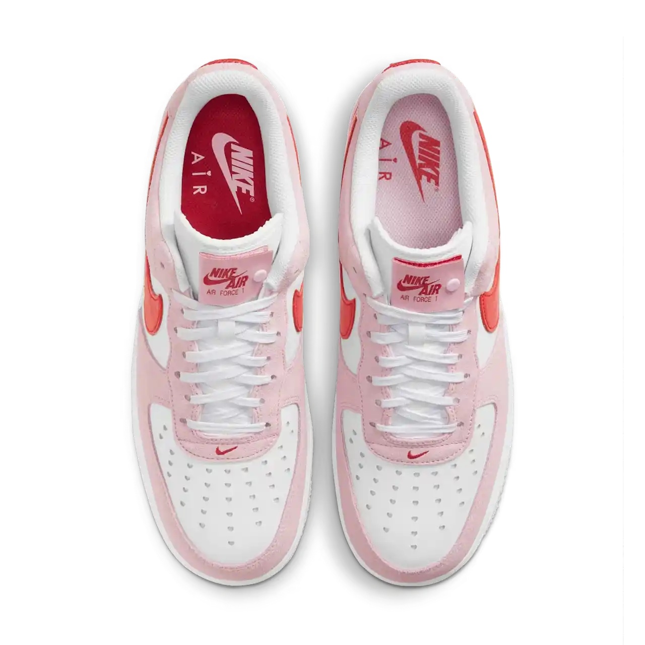 Tênis Rosa Dia dos Namorados Nike Air Force 1 Low Valentine’s Day Love Letter Visto de Cima Destacando as Palmilhas de Cores Rosas Diferentes e Formatos de Coracao