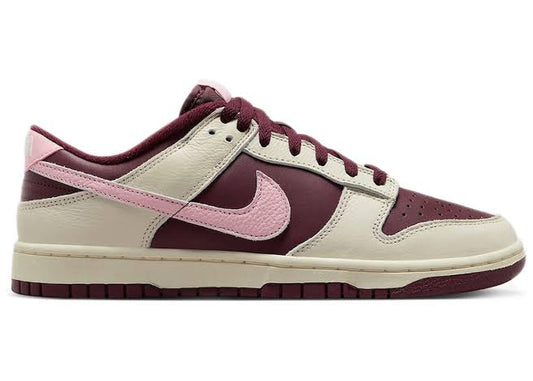 Tênis Rosa Nike Dunk Low Valentine Days Capa do Produto