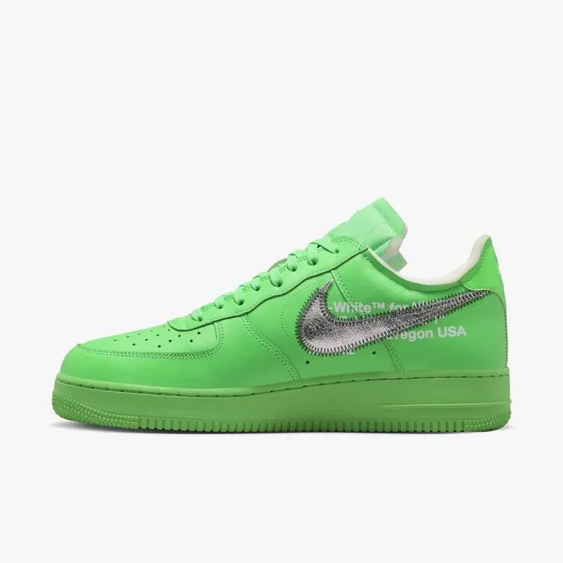 Tênis Verde Nike Air force 1 Low Off White Light Green Spark Parte Lateral Esquerda