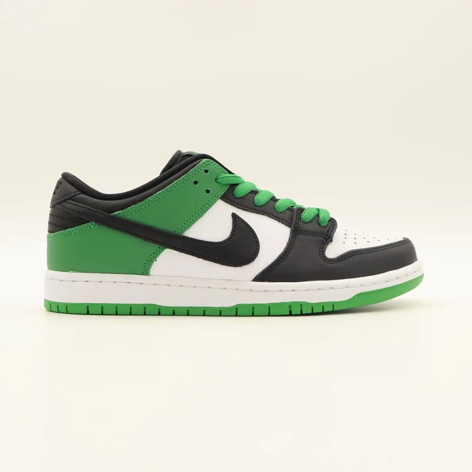 Tenis Nike Verde Dunk Low Classic Green Vista Lateral