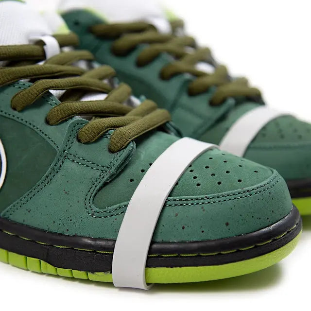 Tênis Verde Nike Dunk Low Concepts Lobster Green Detalhes do Cadarco Verde