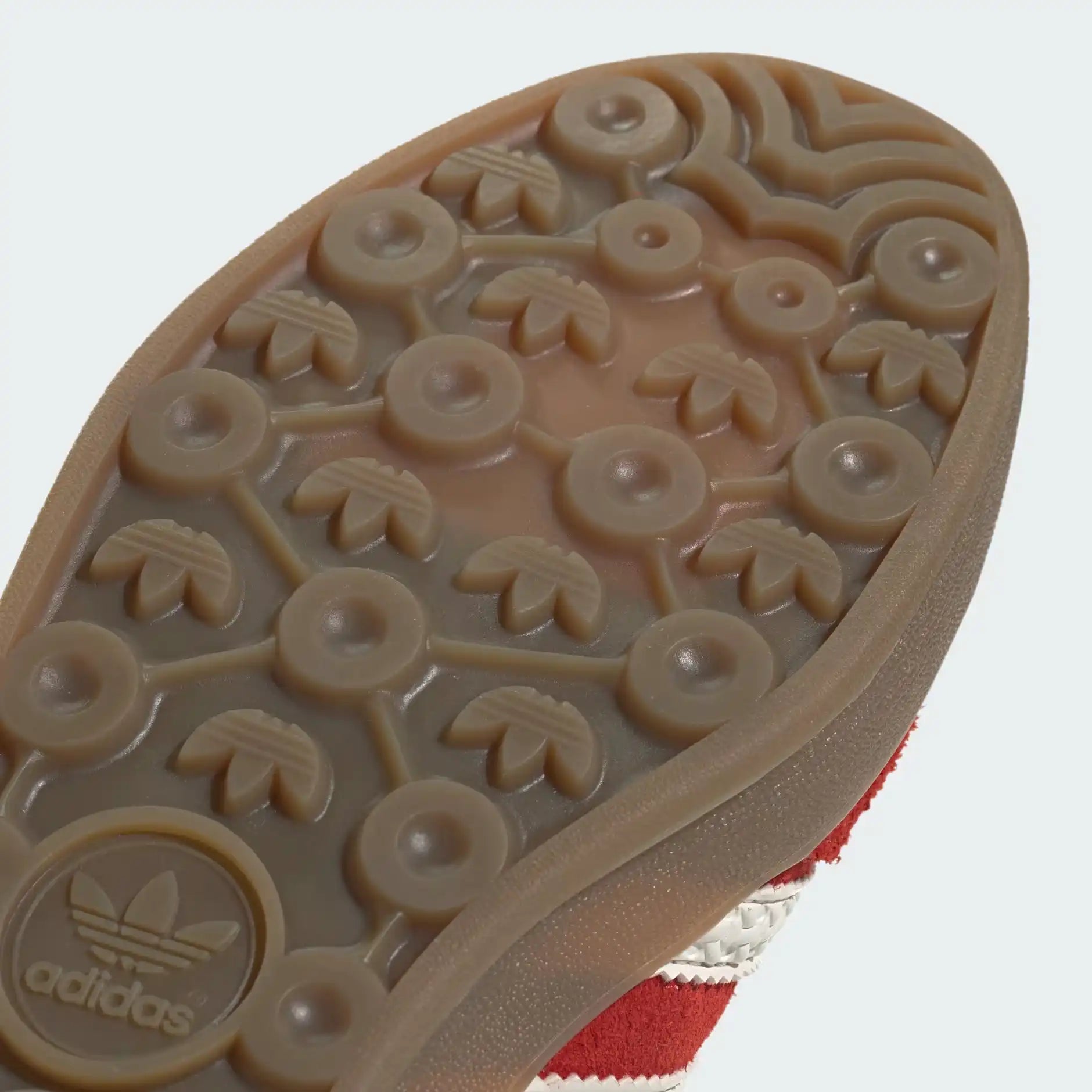 Tênis Vermelho Adidas Gazelle Indoor Red White Vermelho Parte do Solado em Detalhes