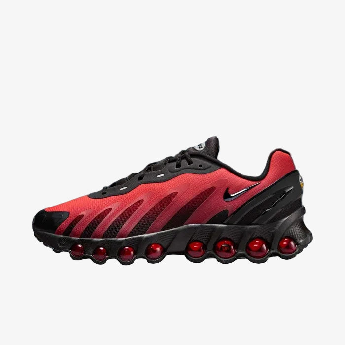 Tênis Vermelho com Preto Nike Air Max Dn8 Black Bright Crimson Parte Lateral Externa
