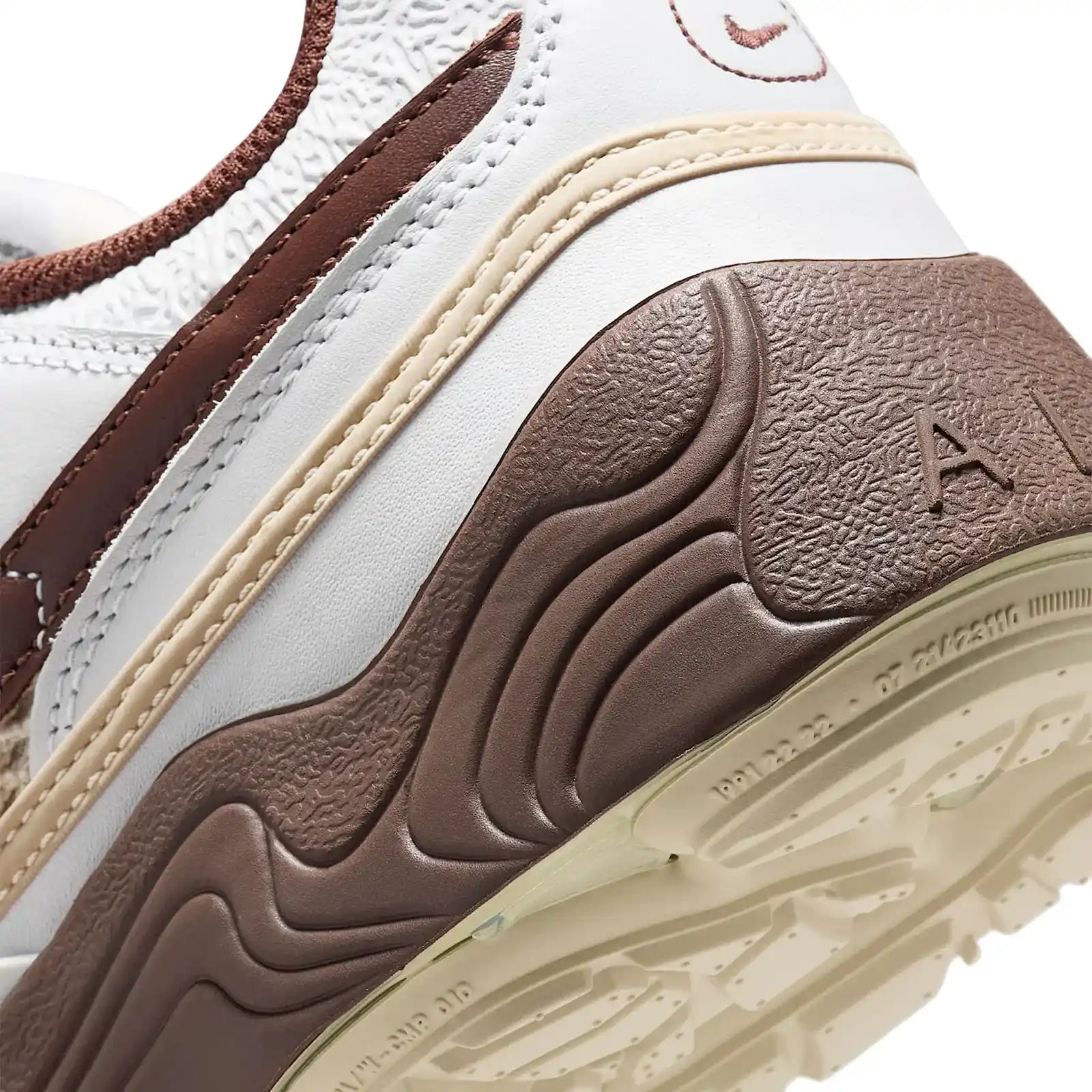 Travis Scott x Nike Zoom Field Jaxx Chocolate