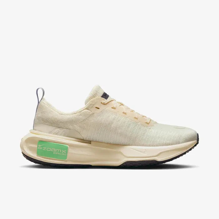 Tênis de Corrida Nike Invincible Run 3 Light Cream White Parte Lateral Direita